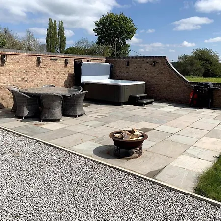 度假居 Luxury Boutique Country With Hot Tub