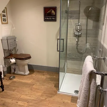 Luxury Boutique Country With Hot Tub * York